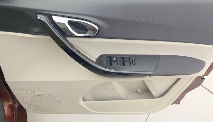 2022 Tata TIGOR XZ PLUS PETROL, Petrol, Manual, 32,163 km, Driver Side Door Panels Control