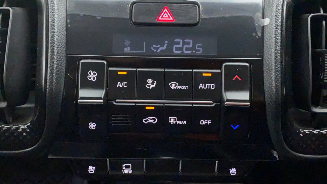 Automatic Climate Control 