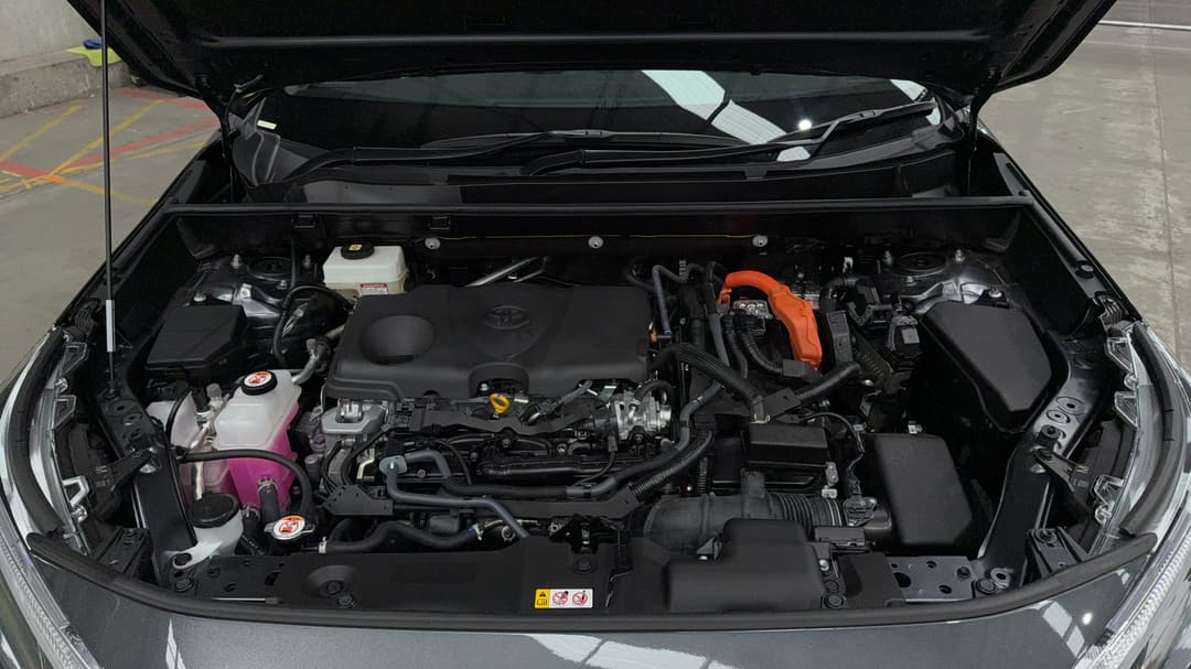 2025 Toyota RAV4 Cruiser (AWD) Hybrid, Automatic, 15245 km, Open Bonnet (Engine)