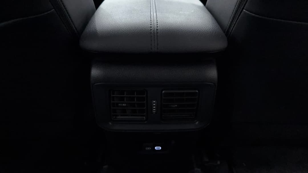 2025 Toyota RAV4 Cruiser (AWD) Hybrid, Automatic, 15245 km, Rear A/C Vent