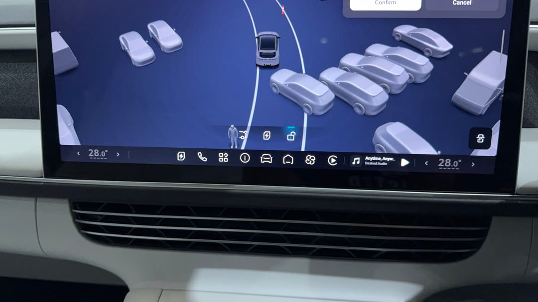 2025 Xpeng G6 Long Range, Automatic, 12467 km, Utility Switches/Buttons