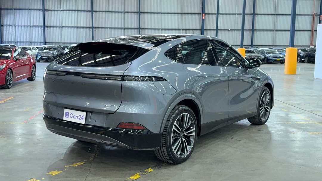 2025 Xpeng G6 Long Range, Automatic, 12467 km, Right Back Diagonal (45- Degree) View