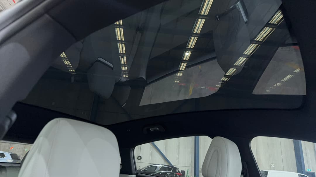 2025 Xpeng G6 Long Range, Automatic, 12467 km, Interior Sunroof/Moonroof
