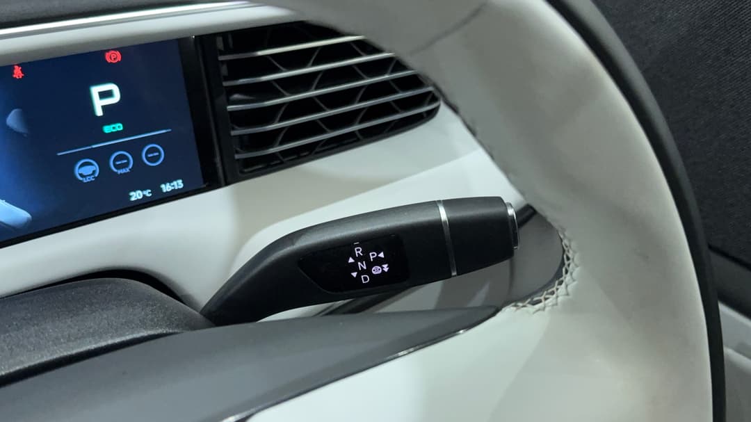 2025 Xpeng G6 Long Range, Automatic, 12467 km, Gear Lever 