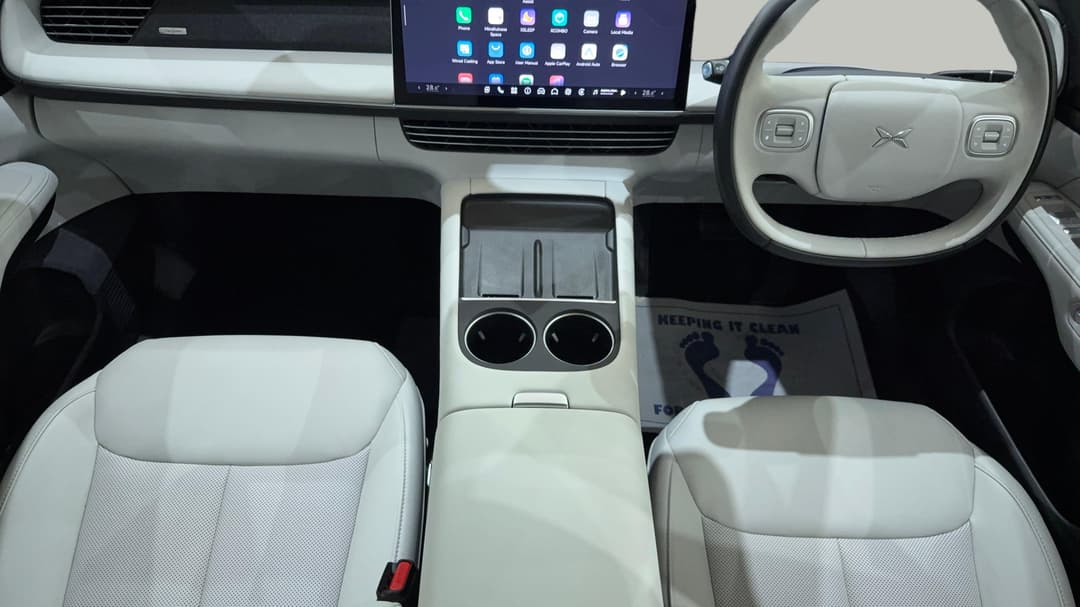 2025 Xpeng G6 Long Range, Automatic, 12467 km, Center Console