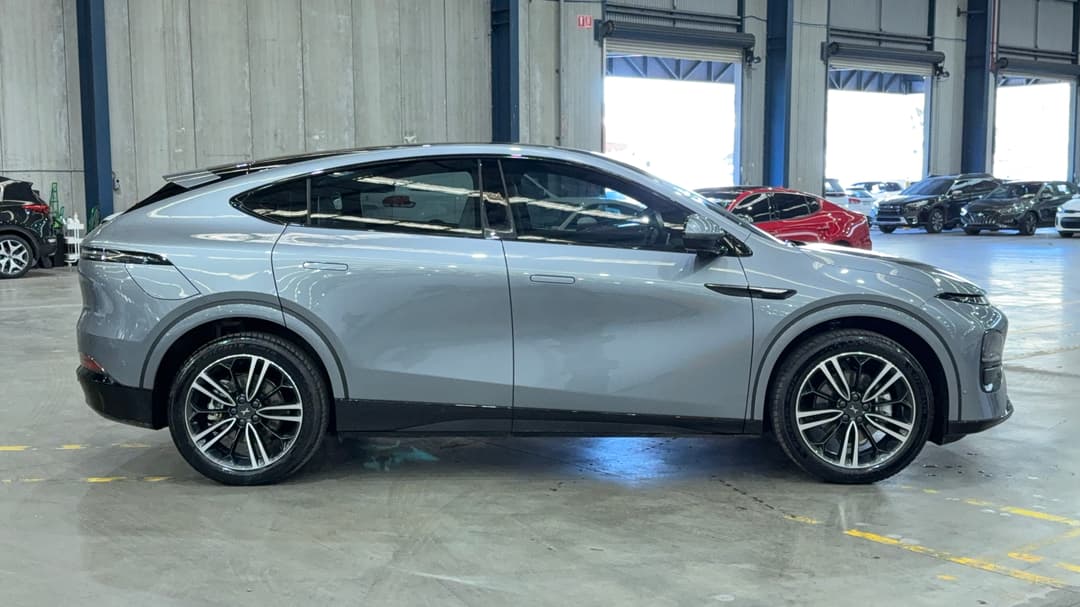 2025 Xpeng G6 Long Range, Automatic, 12467 km, Right Side View