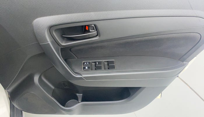 2017 Maruti Vitara Brezza VDI OPT, Diesel, Manual, 1,40,389 km, Driver Side Door Panels Controls
