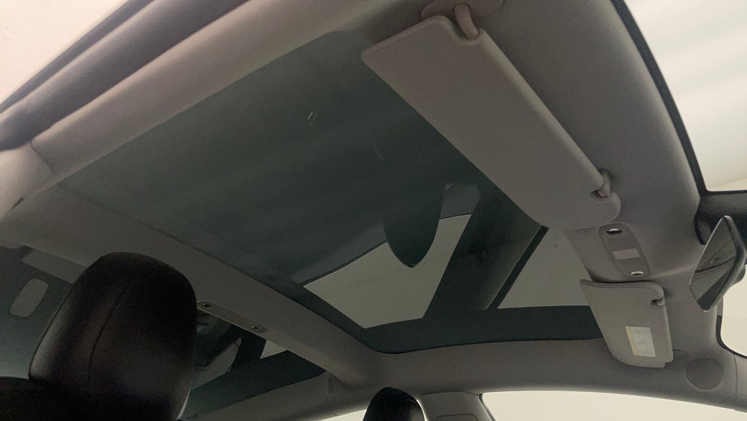 2019 Tesla Model 3 Standard Range Plus, Automatic, 45921 km, Interior Sunroof/Moonroof