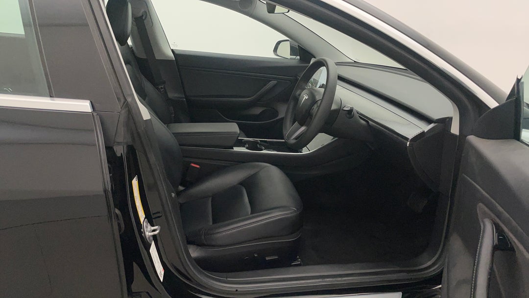 2019 Tesla Model 3 Standard Range Plus, Automatic, 45921 km, Right Side Front Door Cabin View