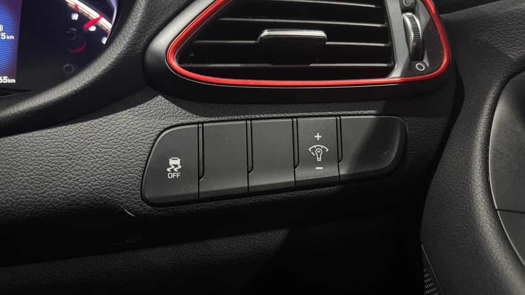2022 Hyundai i30 N Line Premium, Automatic, 27165 km, Utility Switches/Buttons