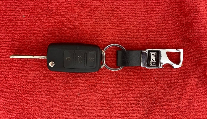 2018 Volkswagen Ameo HIGHLINE PLUS 1.5L 16 ALLOY, Diesel, Manual, 73,974 km, Key Close Up