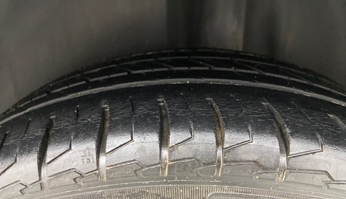 2018 Volkswagen Ameo HIGHLINE PLUS 1.5L 16 ALLOY, Diesel, Manual, 73,974 km, Left Rear Tyre Tread