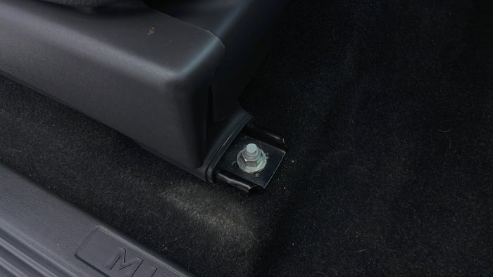 MITSUBISHI PAJERO-Seat RHS Front Seat Rail Cover Missing