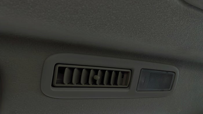 MITSUBISHI PAJERO-Rear AC Vents