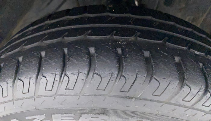 2018 Datsun Go Plus T, Petrol, Manual, 17,108 km, Right Front Tyre Tread