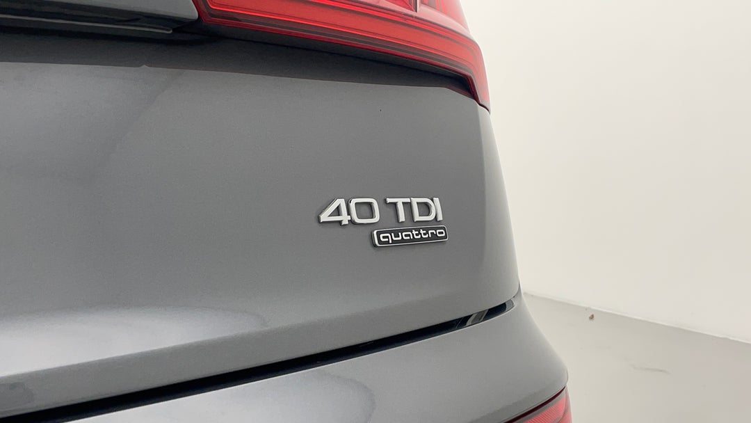 Badge (Boot Right Side)