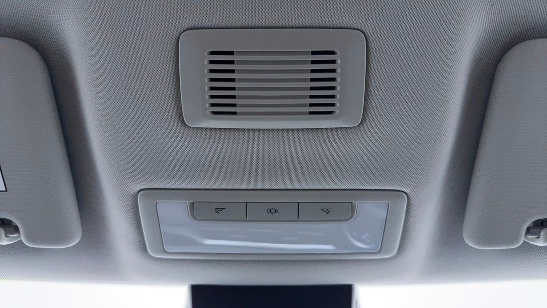 On-Roof Controls/Sunglass holder