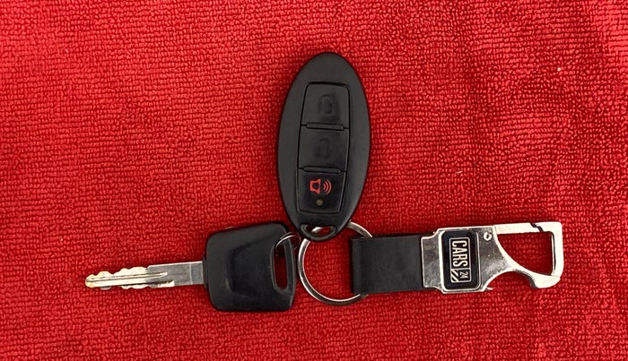 2016 Datsun Go Plus T, Petrol, Manual, 77,379 km, Key Close Up