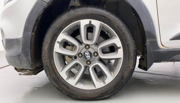 2018 Hyundai i20 Active 1.2 S, Petrol, Manual, 90,756 km, Left Front Wheel