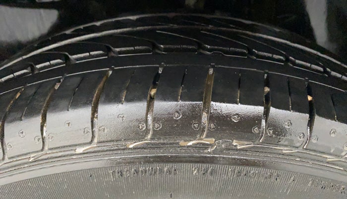 2018 Maruti Swift ZDI PLUS, Diesel, Manual, 80,361 km, Left Rear Tyre Tread