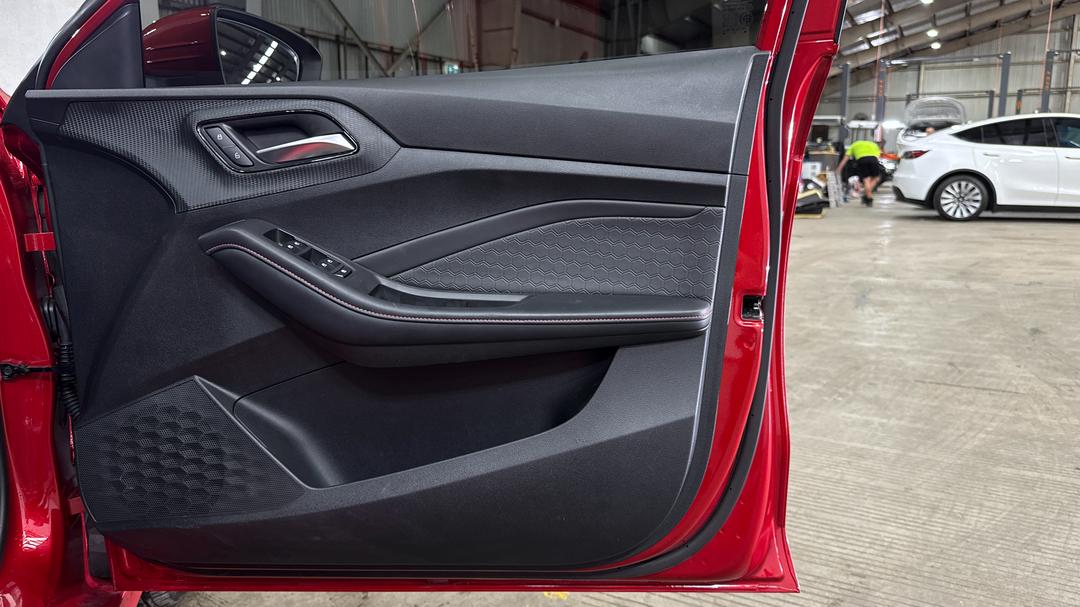 2023 MG Mg5 Vibe, Automatic, 13122 km, Speaker View