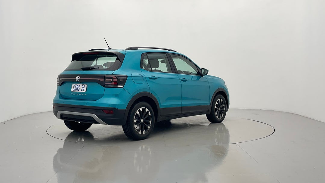 Right Back Diagonal (45- Degree) View