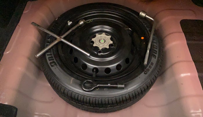 2014 Hyundai Xcent SX 1.2 (O), Petrol, Manual, 50,261 km, Spare Tyre
