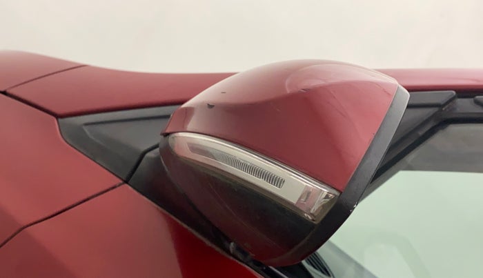2014 Hyundai Xcent SX 1.2 (O), Petrol, Manual, 50,261 km, Left rear-view mirror - Cover has minor damage