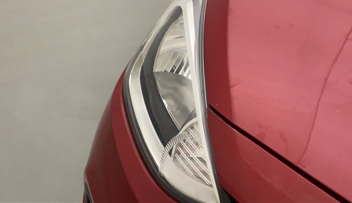 2014 Hyundai Xcent SX 1.2 (O), Petrol, Manual, 50,261 km, Right headlight - Minor scratches