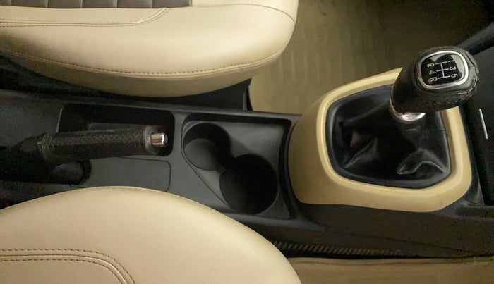 2014 Hyundai Xcent SX 1.2 (O), Petrol, Manual, 50,261 km, Gear Lever