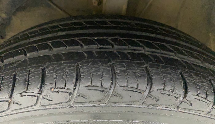 2017 Maruti Baleno SIGMA PETROL 1.2, Petrol, Manual, 22,956 km, Left Front Tyre Tread