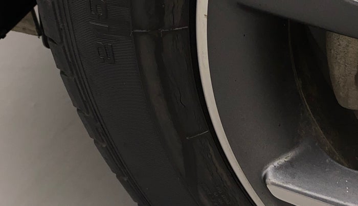 2019 Hyundai Creta SX (O) 1.6 DIESEL, Diesel, Manual, 47,486 km, Left front tyre - Minor crack