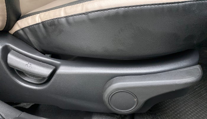 2015 Hyundai Xcent S 1.2 OPT, Petrol, Manual, 38,058 km, Driver Side Adjustment Panel