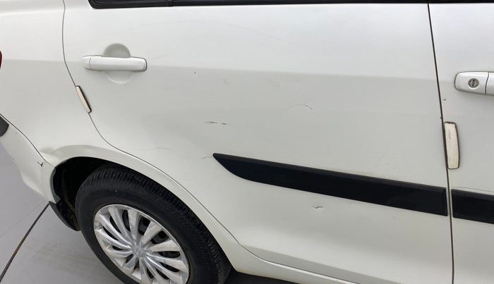 2015 Maruti Swift Dzire VXI, Petrol, Manual, 43,323 km, Right rear door - Minor scratches
