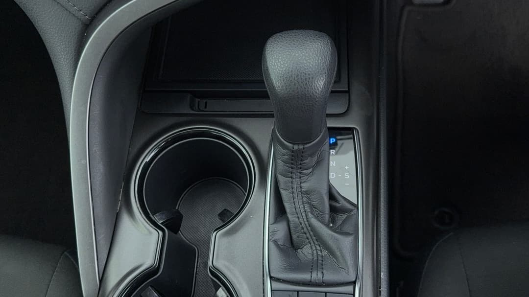 2024 Toyota Camry Ascent Hybrid, Automatic, 54043 km, Gear Lever 