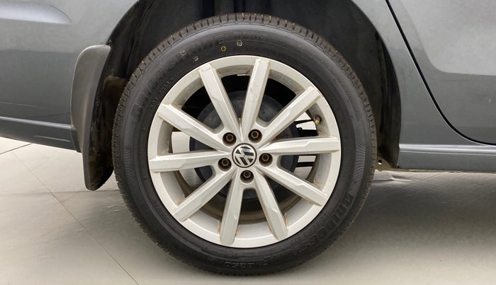 2018 Volkswagen Vento 1.2 TSI HIGHLINE PLUS AT, Petrol, Automatic, 43,521 km, Right Rear Wheel