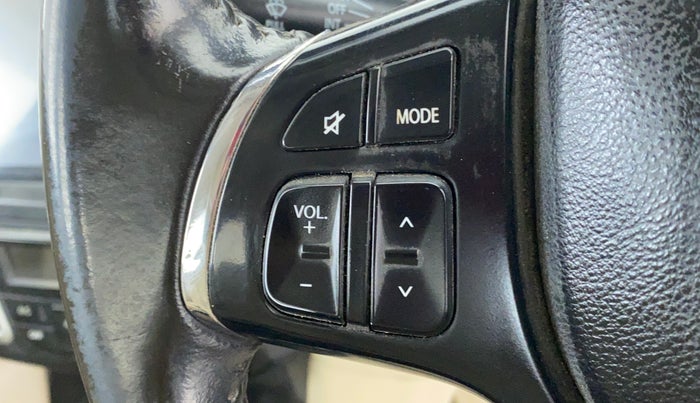 2018 Maruti Ciaz ALPHA 1.3 DDIS SHVS, Diesel, Manual, 82,609 km, Steering wheel - Sound system control not functional