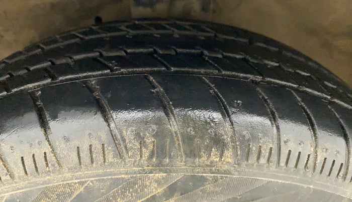 2018 Maruti Celerio ZXI AMT, Petrol, Automatic, 40,344 km, Left Front Tyre Tread