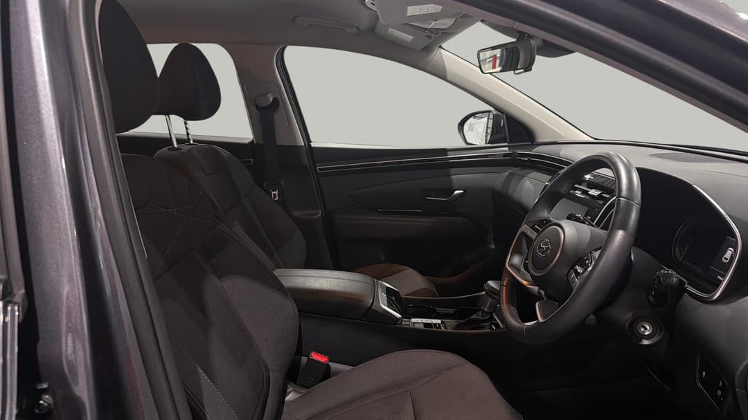 2024 Hyundai Tucson (FWD), Automatic, 19462 km, Right Side Front Door Cabin View