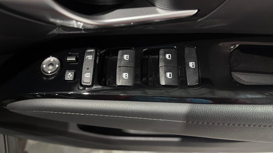 2024 Hyundai Tucson (FWD), Automatic, 19462 km, Drivers Side Door Panel Controls
