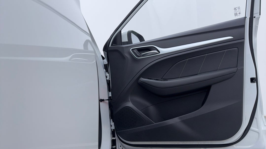 2023 MG ZS Excite, Automatic, 22385 km, Speaker View