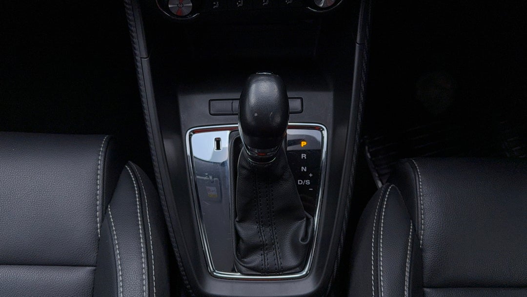 2023 MG ZS Excite, Automatic, 22385 km, Gear Lever 