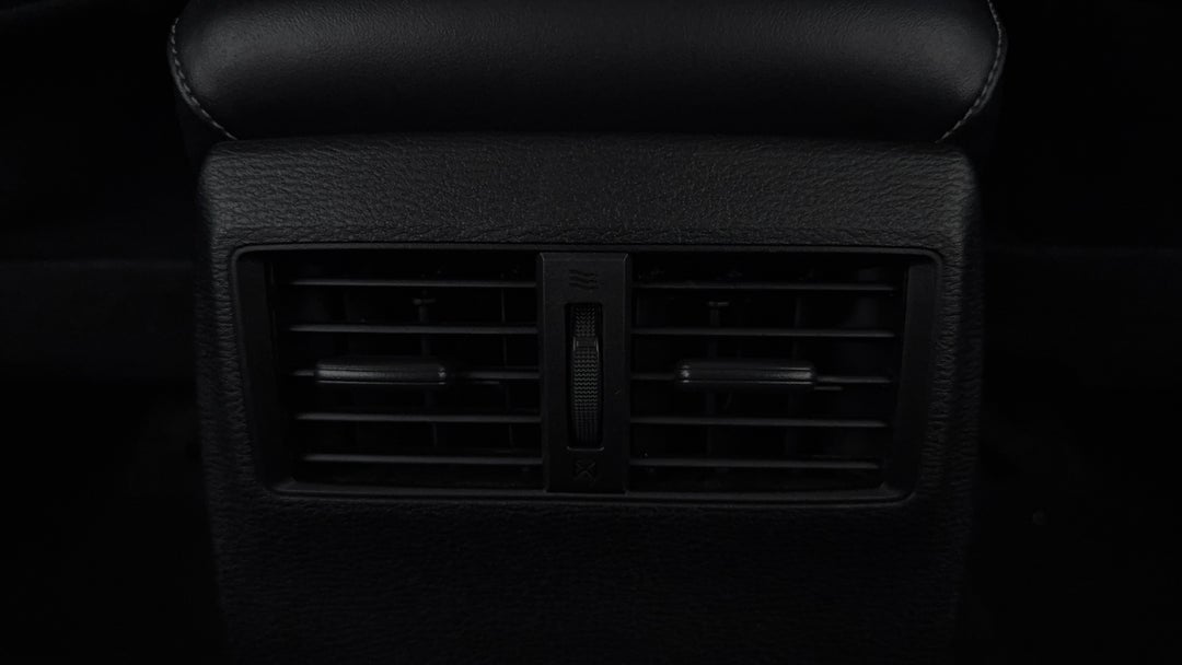 2024 Mitsubishi Outlander Es 7 Seat (2wd), Automatic, 50130 km, Rear A/C Vent