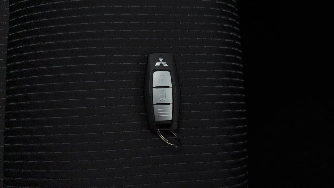 2024 Mitsubishi Outlander Es 7 Seat (2wd), Automatic, 50130 km, Key Close-up