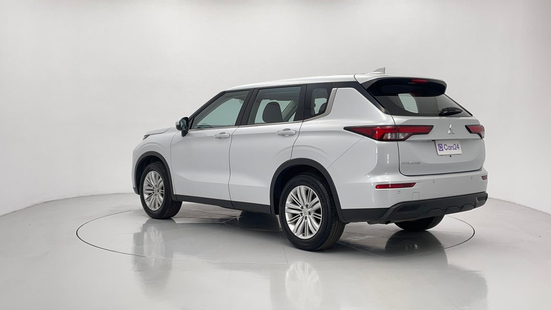 2024 Mitsubishi Outlander Es 7 Seat (2wd), Automatic, 50130 km, Left Back Diagonal (45- Degree) View
