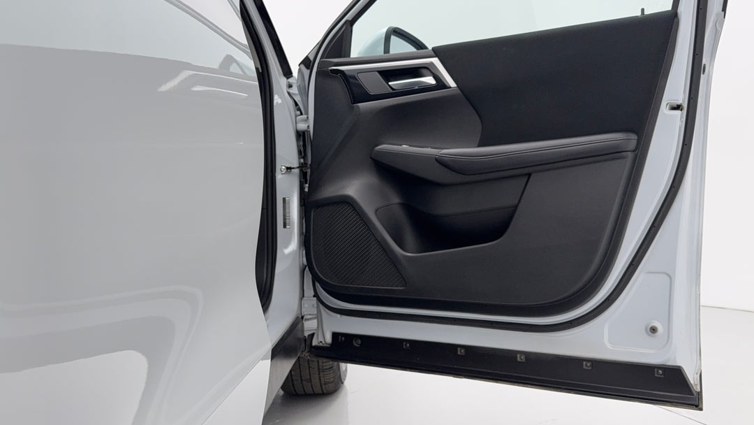 2024 Mitsubishi Outlander Es 7 Seat (2wd), Automatic, 50130 km, Speaker View