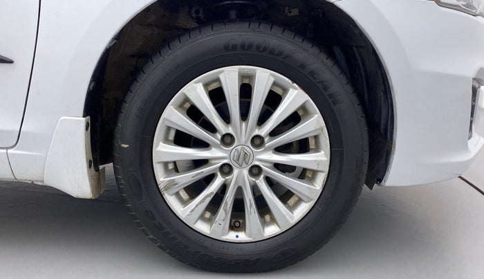 2018 Maruti Ciaz ZETA 1.4 VVT, Petrol, Manual, 52,367 km, Right Front Wheel