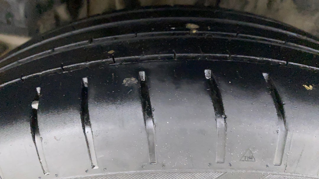 Right Rear Tyre Tread