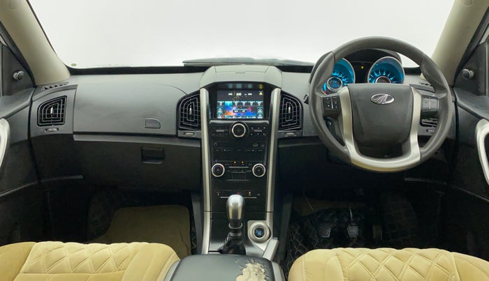 2018 Mahindra XUV500 W7, Diesel, Manual, 1,12,969 km, Dashboard