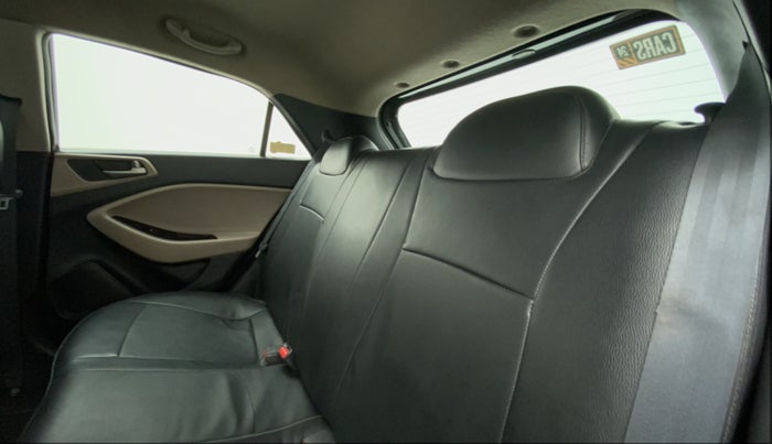 2017 Hyundai Elite i20 SPORTZ 1.2, Petrol, Manual, 65,339 km, Right Side Rear Door Cabin